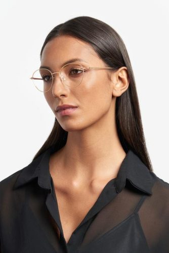 Boss szemüvegkeret - több színben