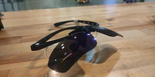 Dioptriázható betétes sportszemüveg, felhajtható lencsével