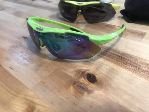 Diotriázható betétes sportszemüveg