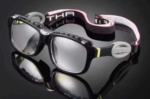 Pántra cserélhető szárú sportszemüveg