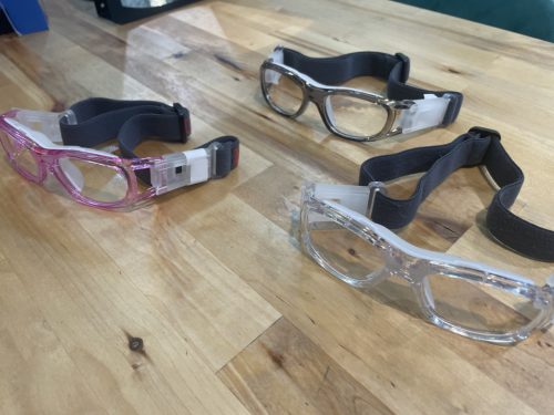 Dioptriázható  gyermek sportszemüveg,pánttal